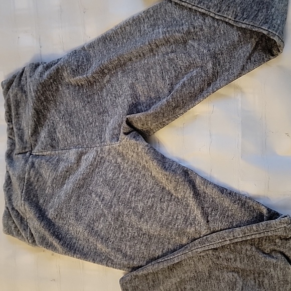 Women's Heather Gray Velvet Leggings Size Large 11 - 13 No Boundaries - Picture 2 of 4